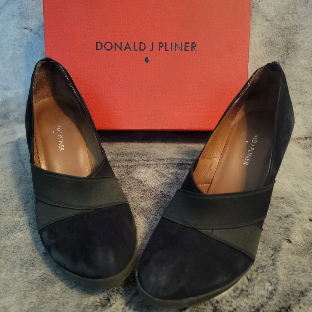 Donald J Pliner 3" Leather   Python Print Lizzy Wedge Hills size 9